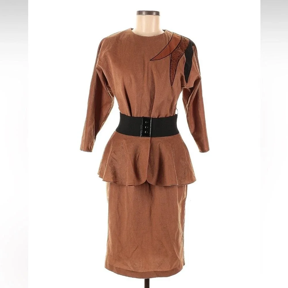 Vintage 80s Dolman‎ sleeve and pencil skirt brown chenille peplum belted dress